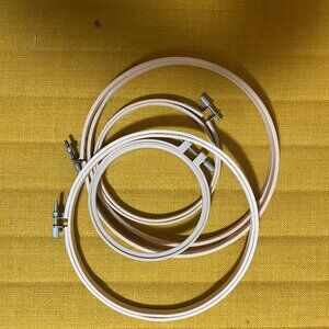 Embroidery Hoop Lot (2 Large, 2 small)